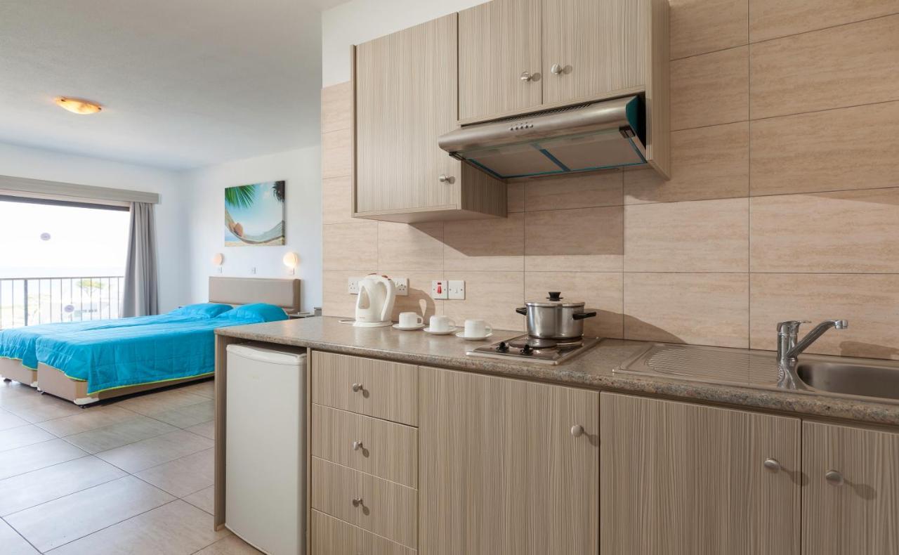 Penelope Apts * Протарас